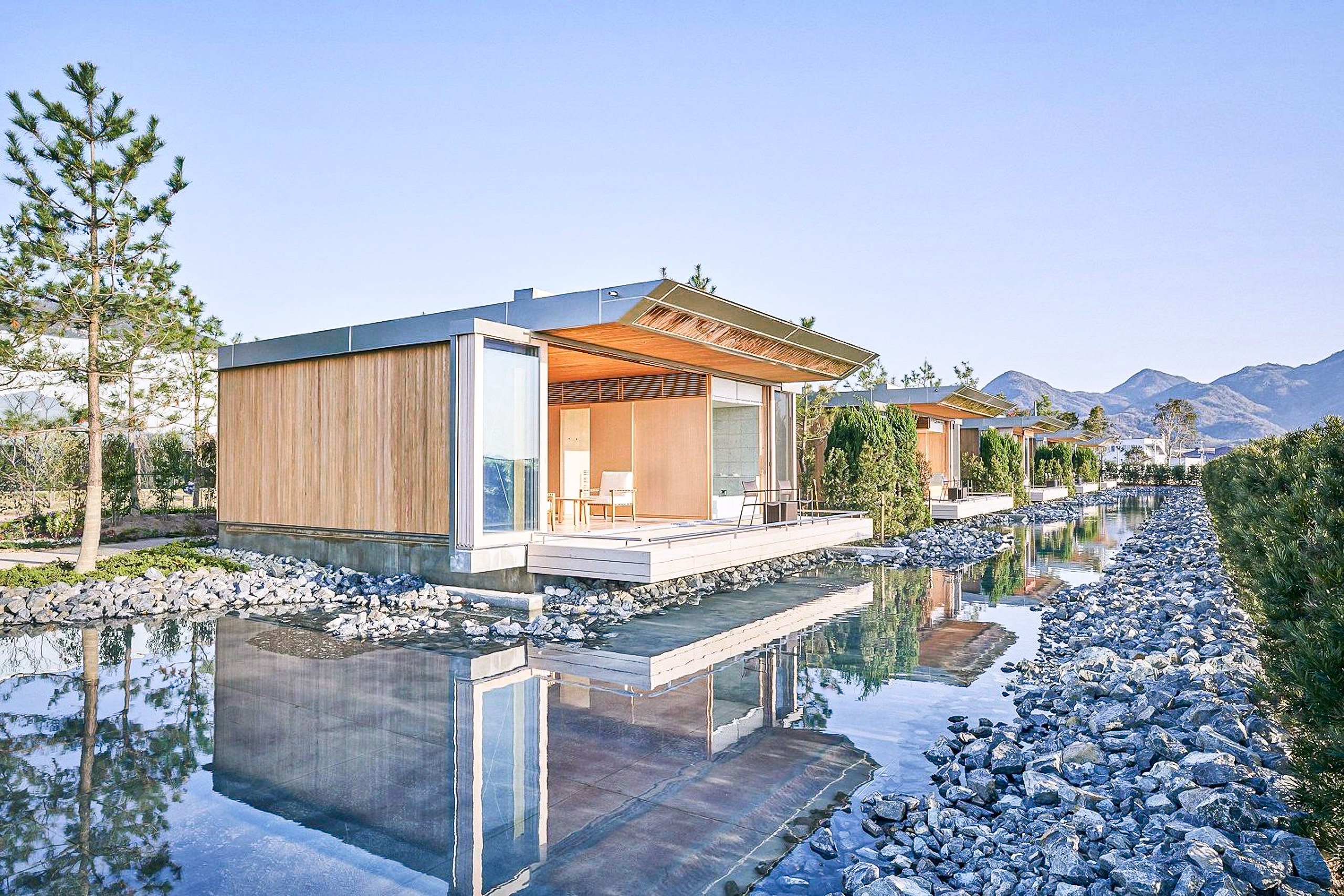 森と水辺に点在する、瀬戸内のアート・オーベルジュ『Simose Art Garden Villa』