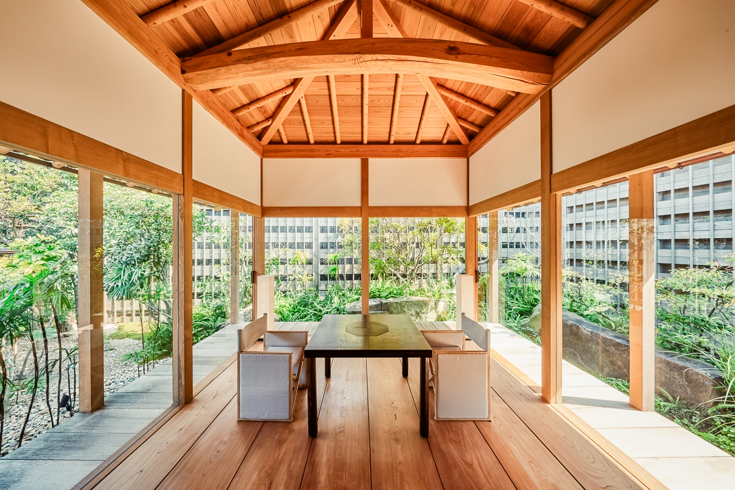 歴史を紡ぐ邸宅で過ごす、瀬戸内でのひととき『Azumi Setoda』📍広島